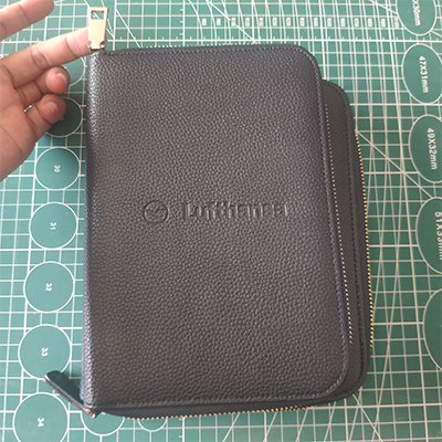VbusiL2 Leather Travel Document Bag